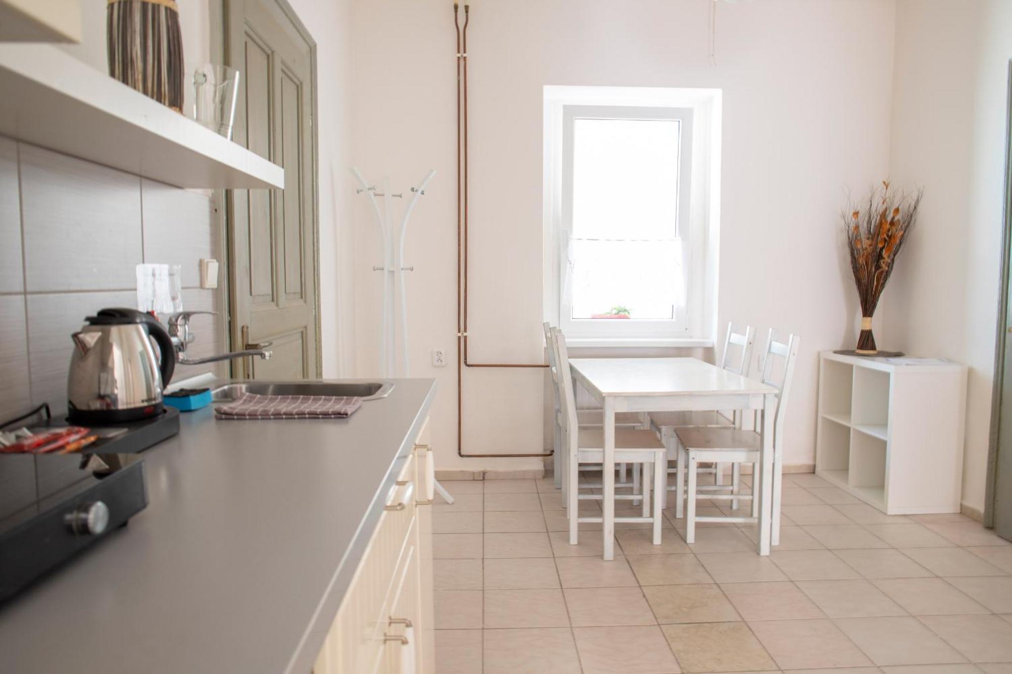 Amenity Apartmany Перна Экстерьер фото