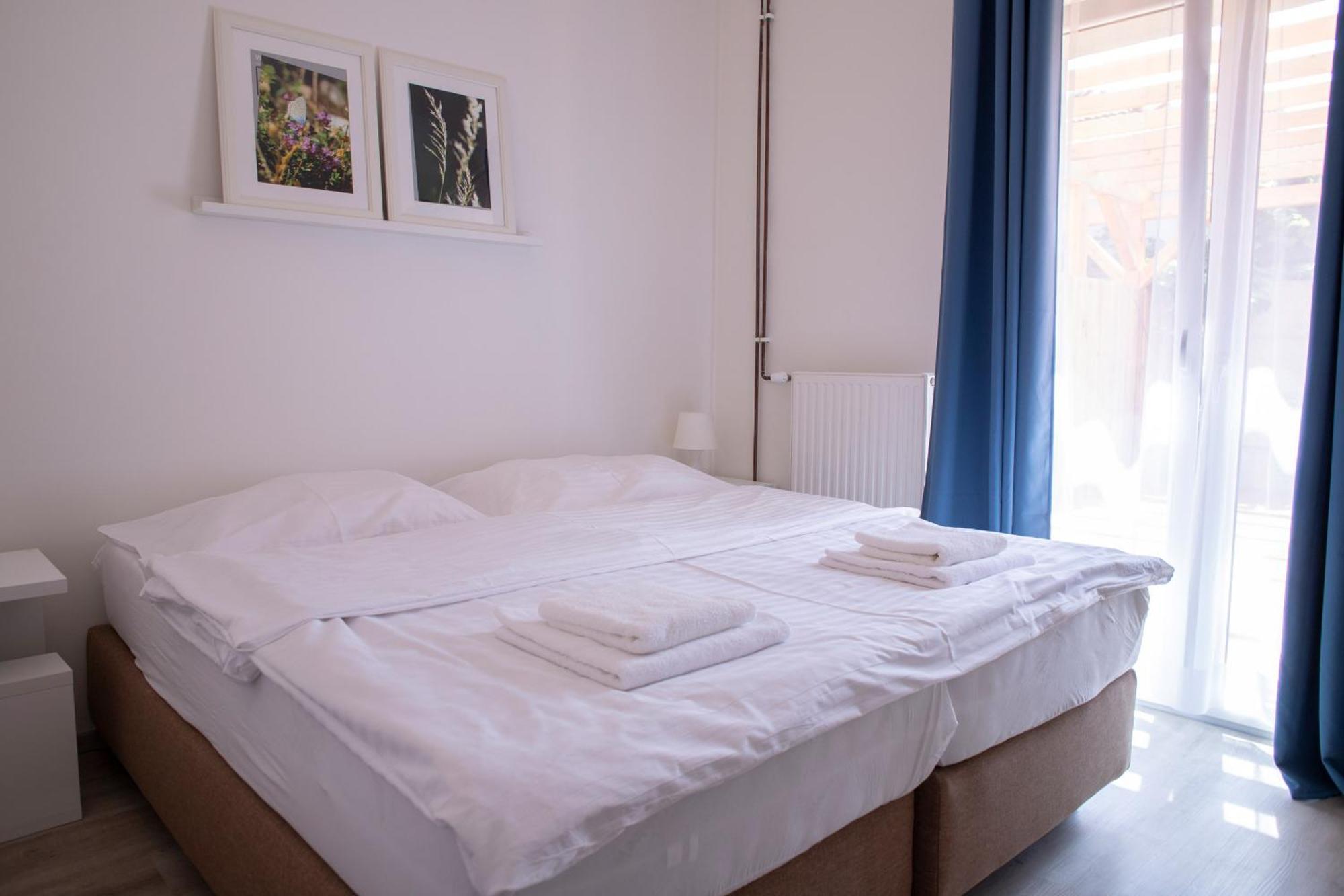 Amenity Apartmany Перна Экстерьер фото
