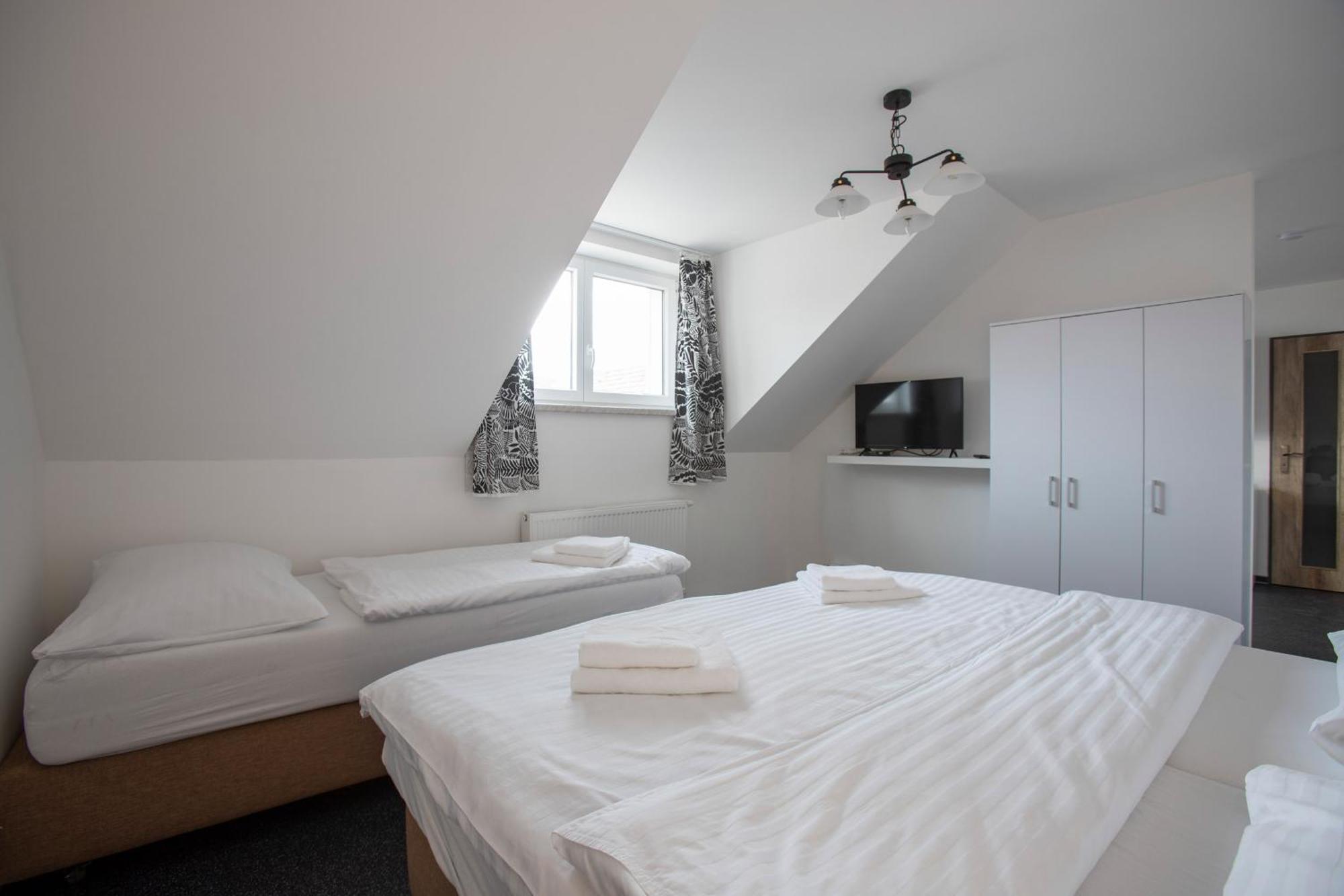 Amenity Apartmany Перна Экстерьер фото