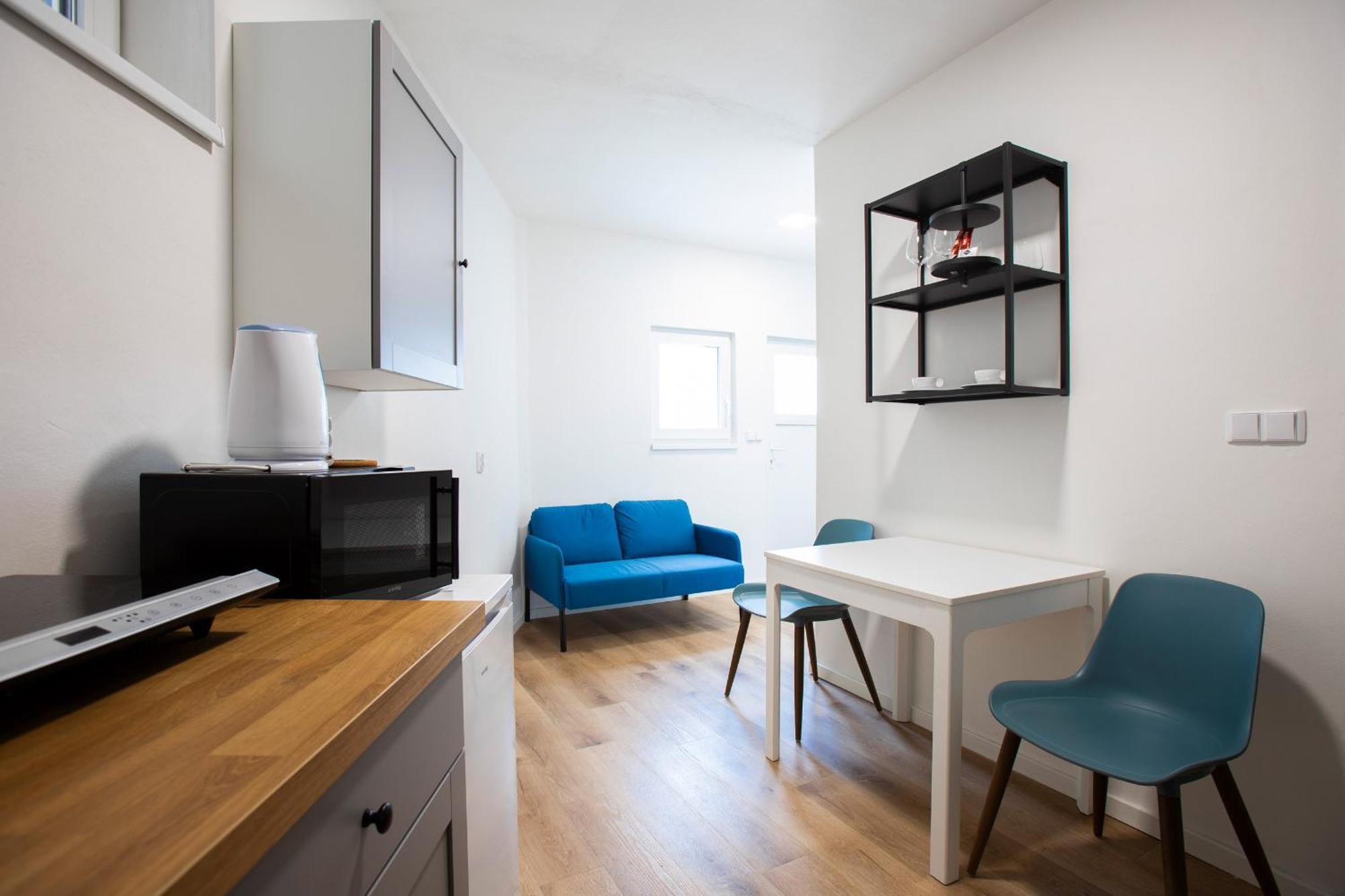 Amenity Apartmany Перна Экстерьер фото
