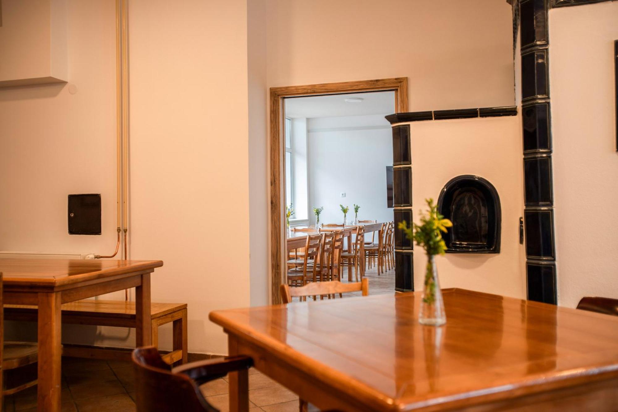 Amenity Apartmany Перна Экстерьер фото